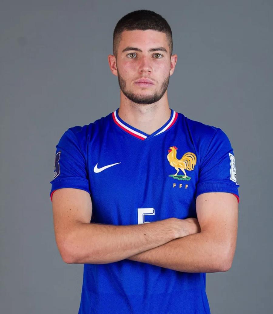 法国伟大的足球运动员齐达内 Zinedine Zidane 的四儿子 Elyaz