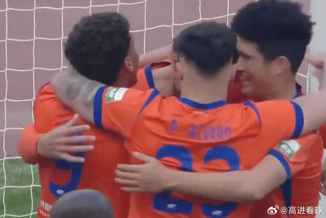 中超-泰山3-0辽宁铁人开门红 谢文能克雷桑泽卡破门北京时间3月7日15点30分