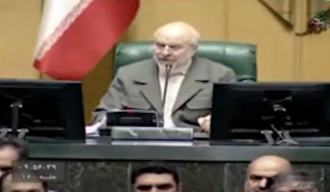 伊朗发出警告：美国打我们，我们就打以色列

伊朗议会发言人穆罕默德·卡利巴夫发出