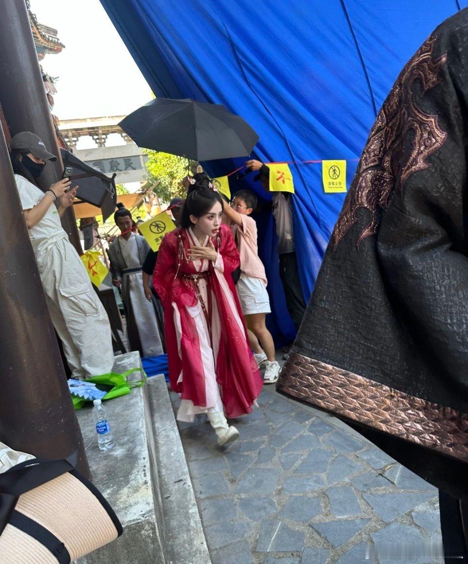 好瘦的娜扎，女演员上镜的需求真的太苛刻了 ​​​