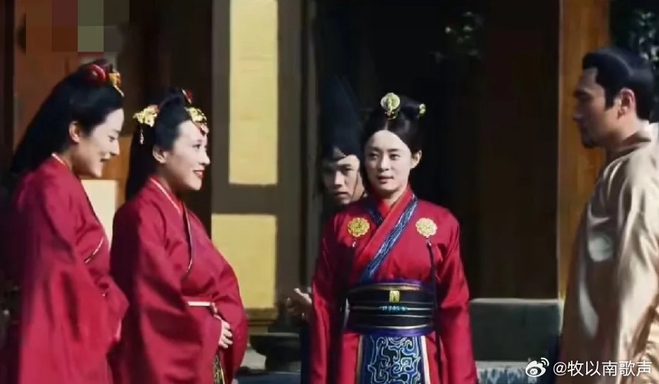 芈月为何弃楚归秦？从蝼蚁到王者，只因一句“被当人看”同为楚国公主，芈月与芈姝的人