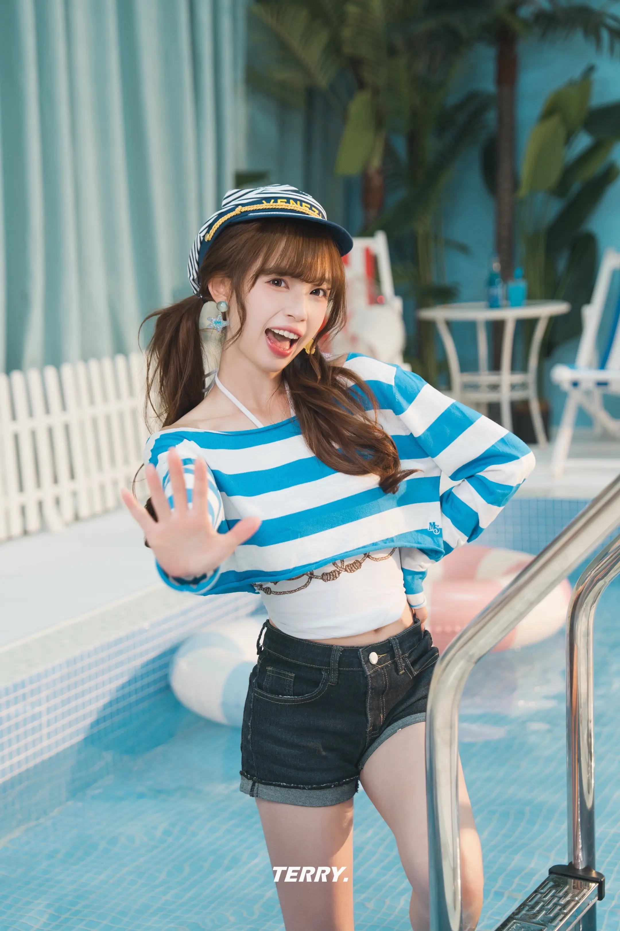 西恩的夏日泳装。     👙