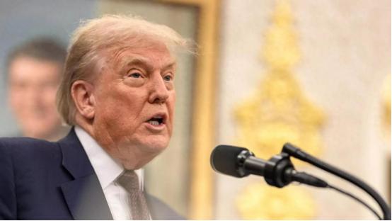 开始对华下黑手！2026年1月15日，知情人士爆猛料！登上访华专机前，特朗普试图