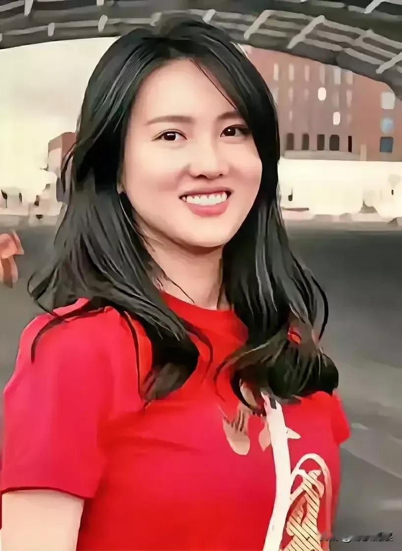 师傅负责貌美如花
徒弟负责压住水花
蝉联冠军压力山大
师徒相拥溅出泪花
#夏日生