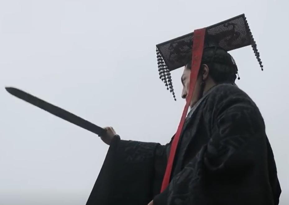 始皇三十五年，一份工地花名册摆在丞相案头。骊山那边刑徒加征夫合起来七十多万，阿房