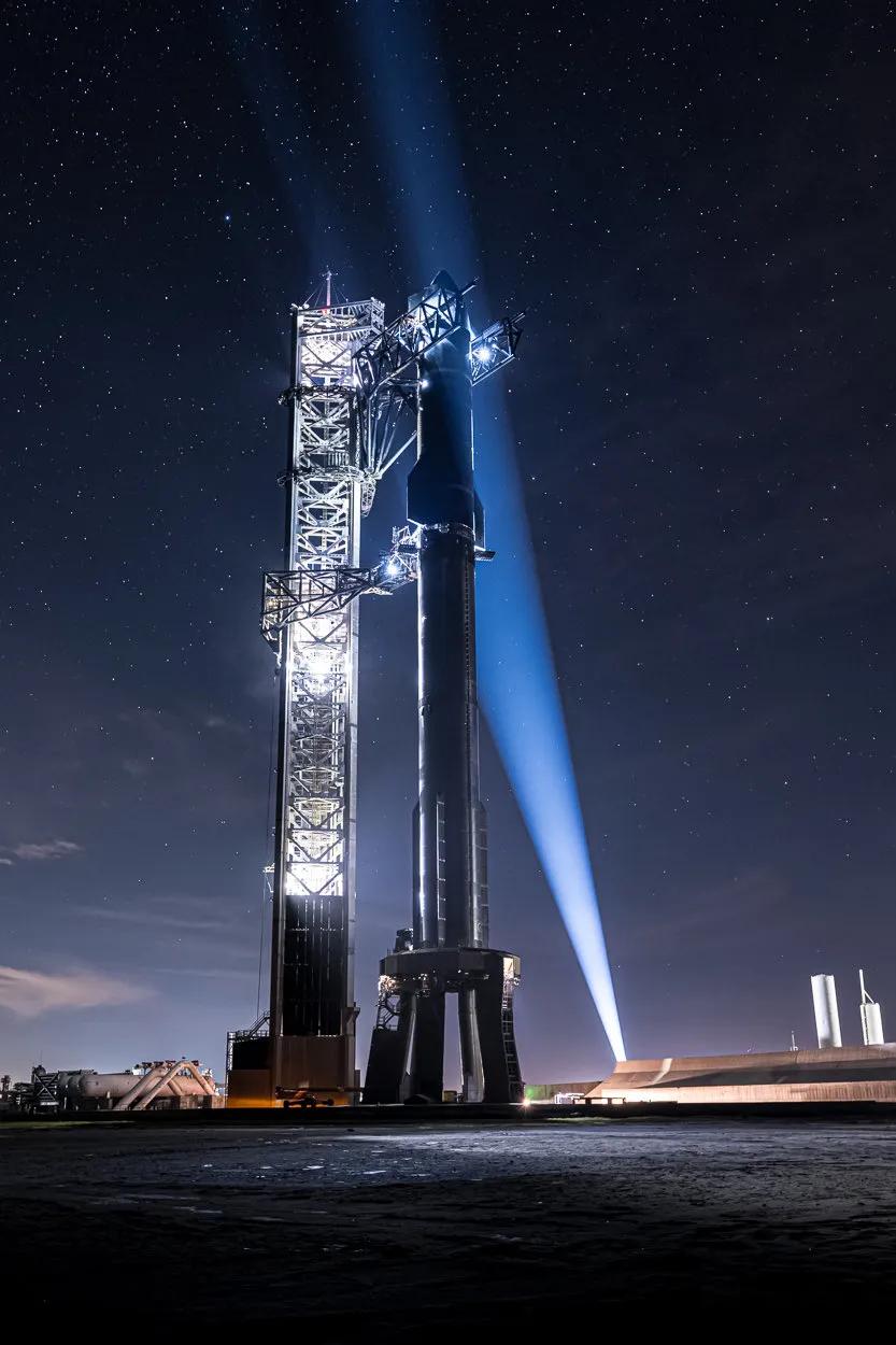 马斯克的SpaceX猎鹰9号11月12日凌晨刚刚发射，太震撼了。将24颗卫星送上
