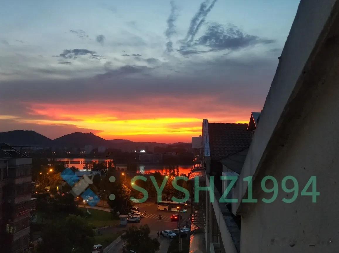 快来看看我新换的主页背景吧
