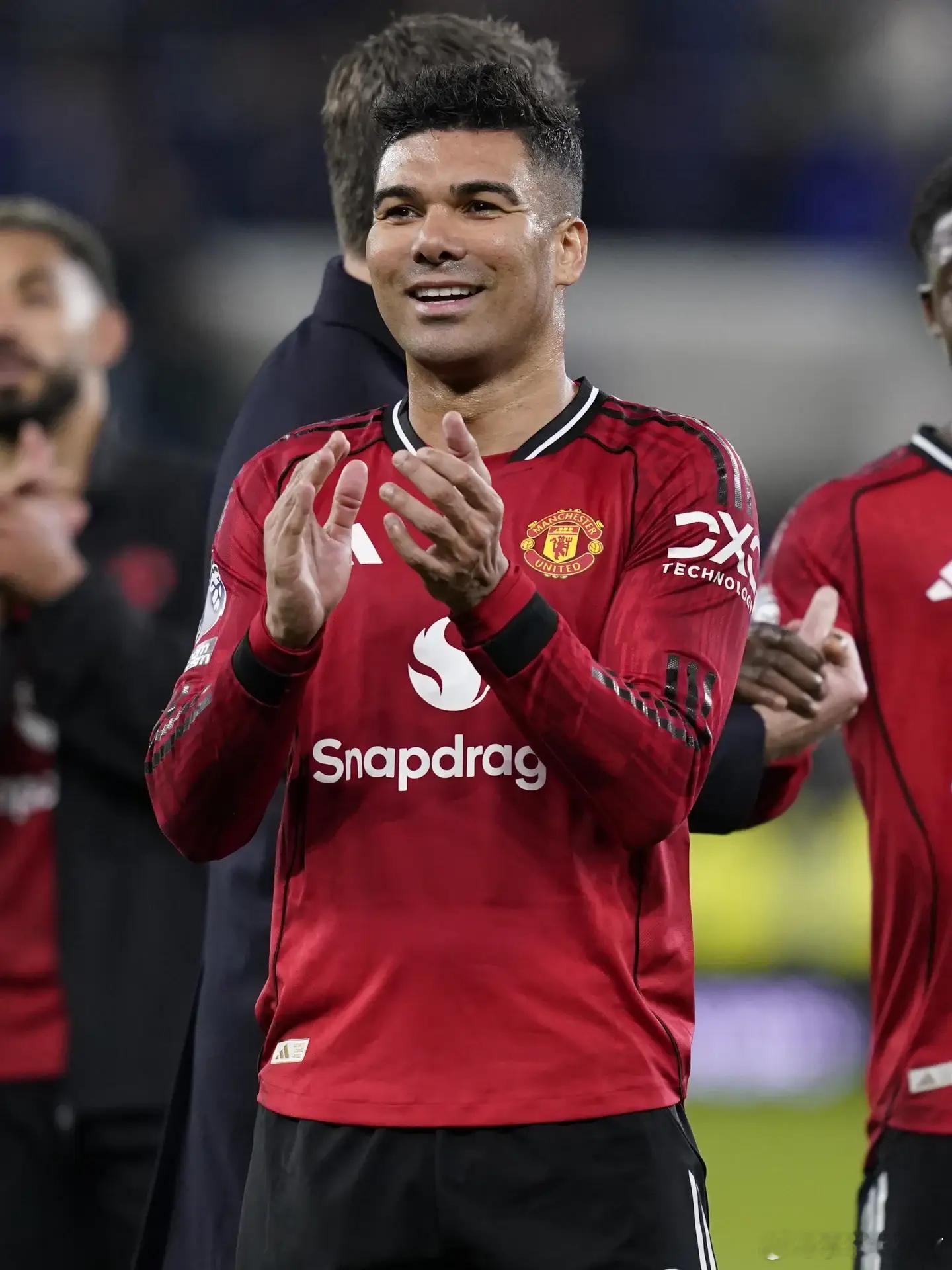 用胜利庆生，卡塞米罗社媒：特别日子的最好礼物英超第27轮，曼联客场1-0击败埃弗