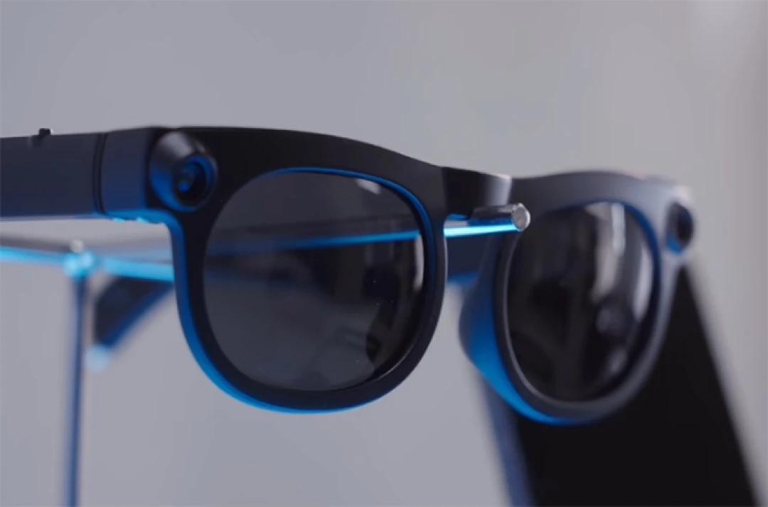 杭州瞳行科技出了款国产大模型驱动的AI助盲眼镜“瞳者”，有意思——智能眼镜+蓝牙