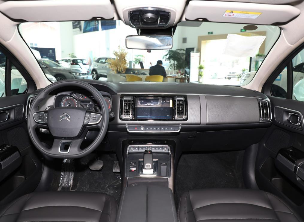 打响降价第一枪的雪铁龙C6，3月份销量怎么样？
降价前，月销量都是200辆上下，