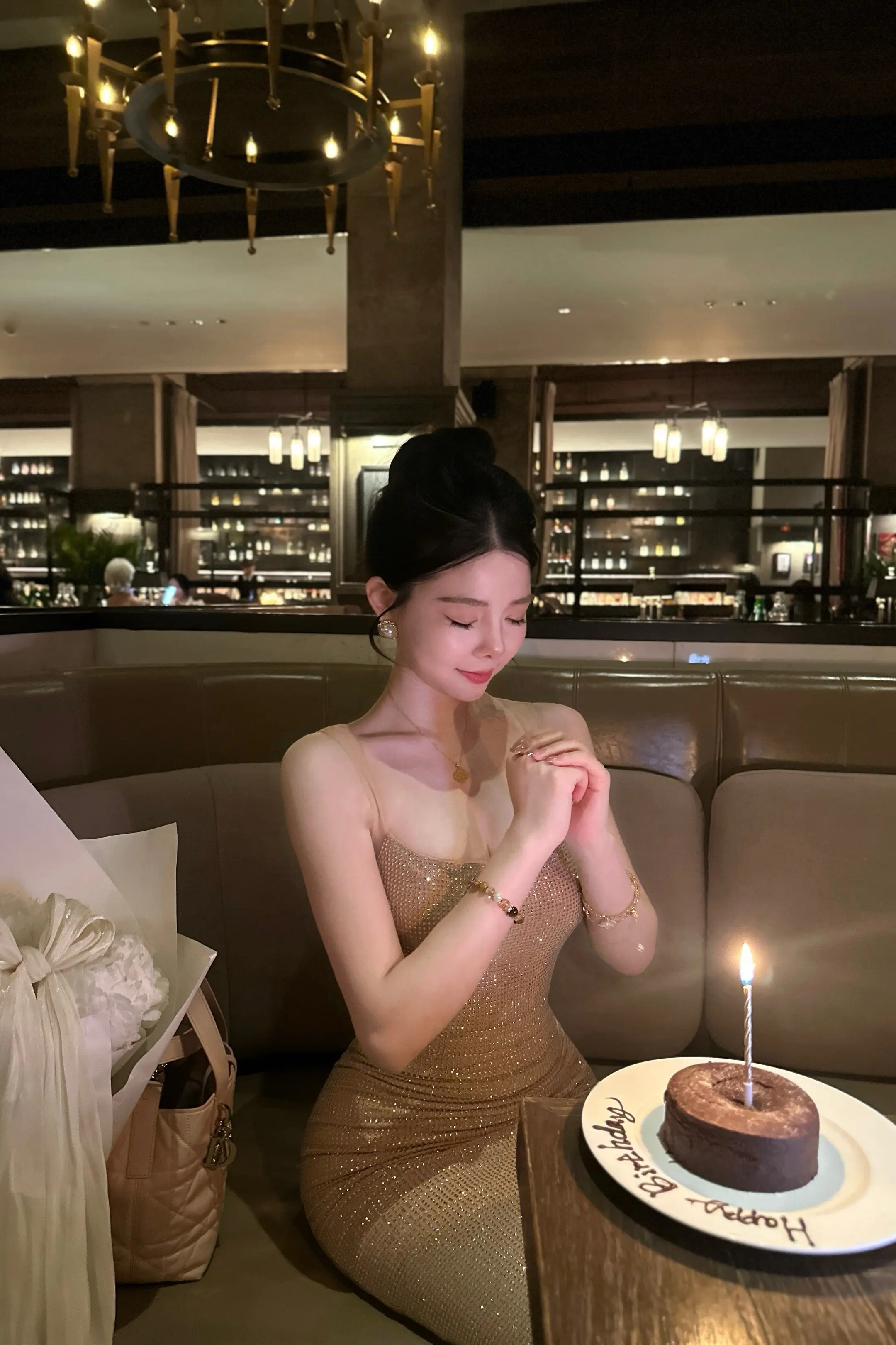 Chapter 25 begins🎂。. 每一岁都是更好的一岁