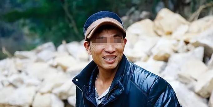 2014年，广西一男子肝癌晚期，他自掏腰包17万修路，却不治病，哪料，修路还差8