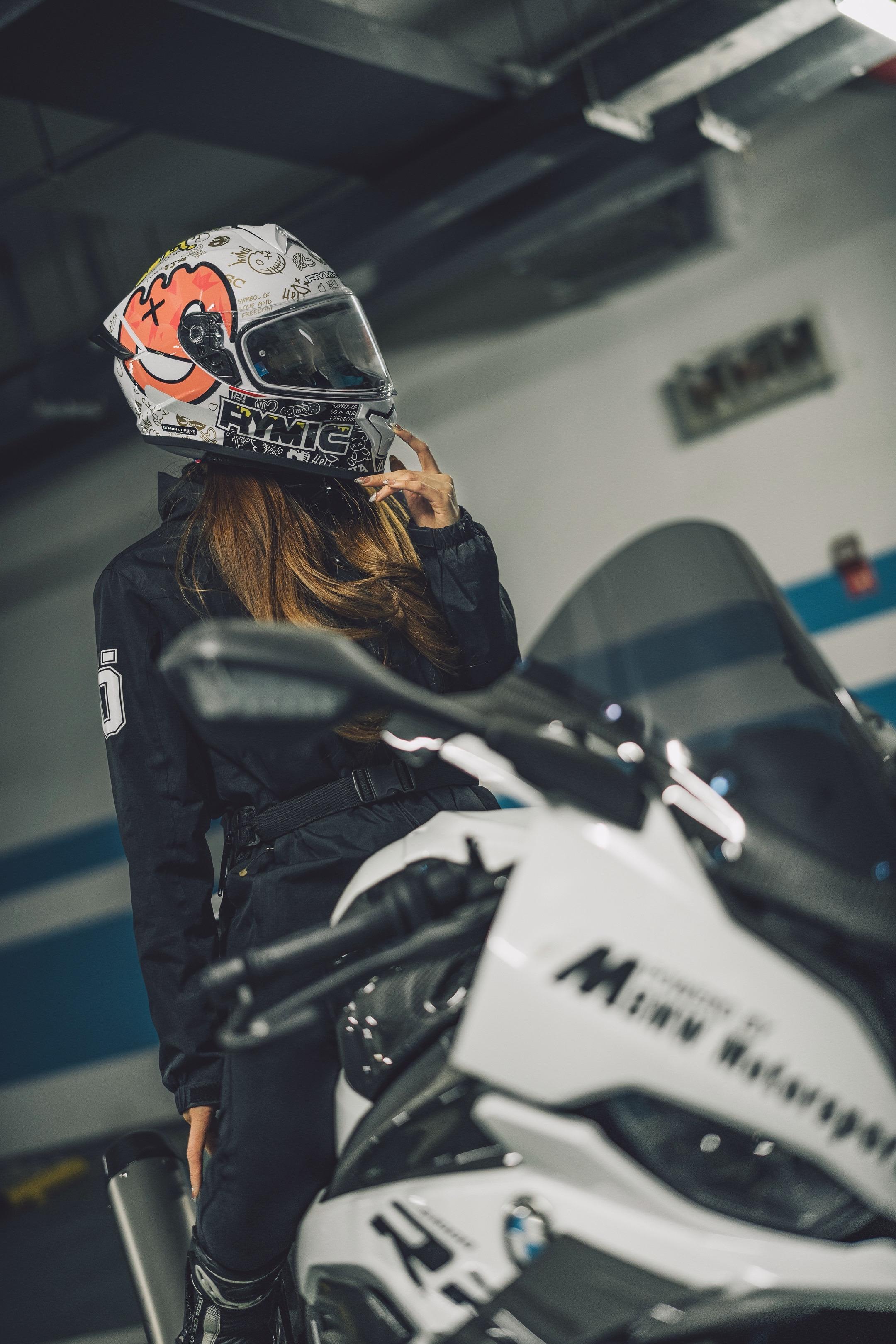 剧本太烂了，但我习惯了。📷