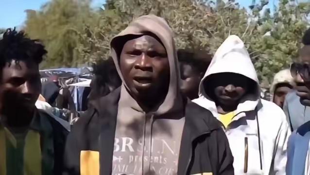 一段采访视频迅速在外网发酵，这名非洲移民对着镜头直白说出心中期待，把拿钱、免费住