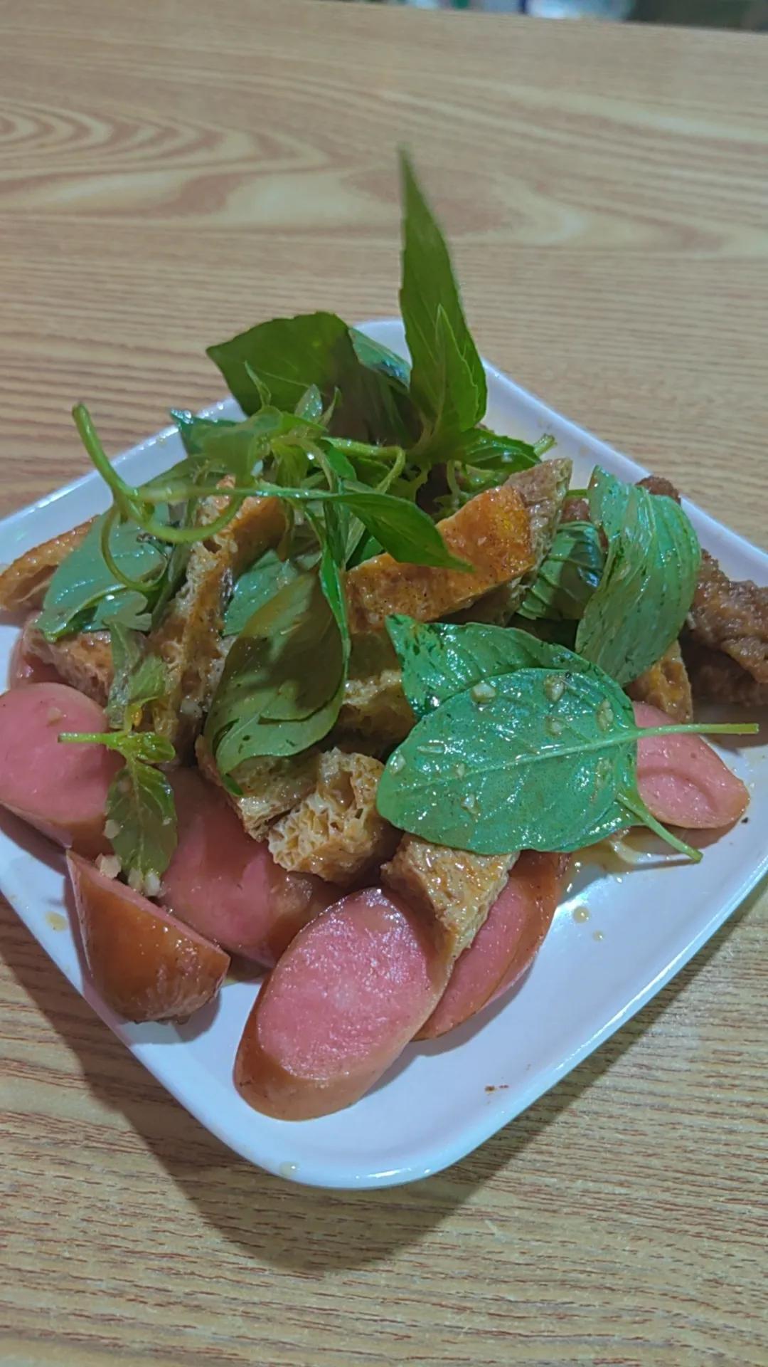 为啥阜阳的面都有一种特殊情怀呢，因为在这样日子里你总能找到那个特殊阶段里该有的味