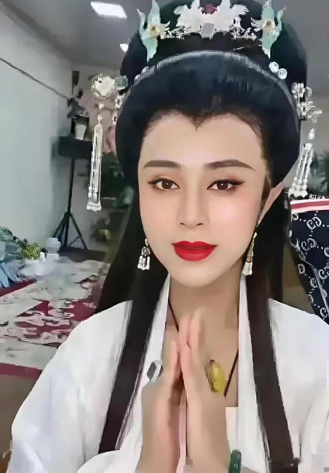 罗大美借给邻居300多万，真大方呀！
大美去世以后，妈妈看他手机转账记录借给邻居