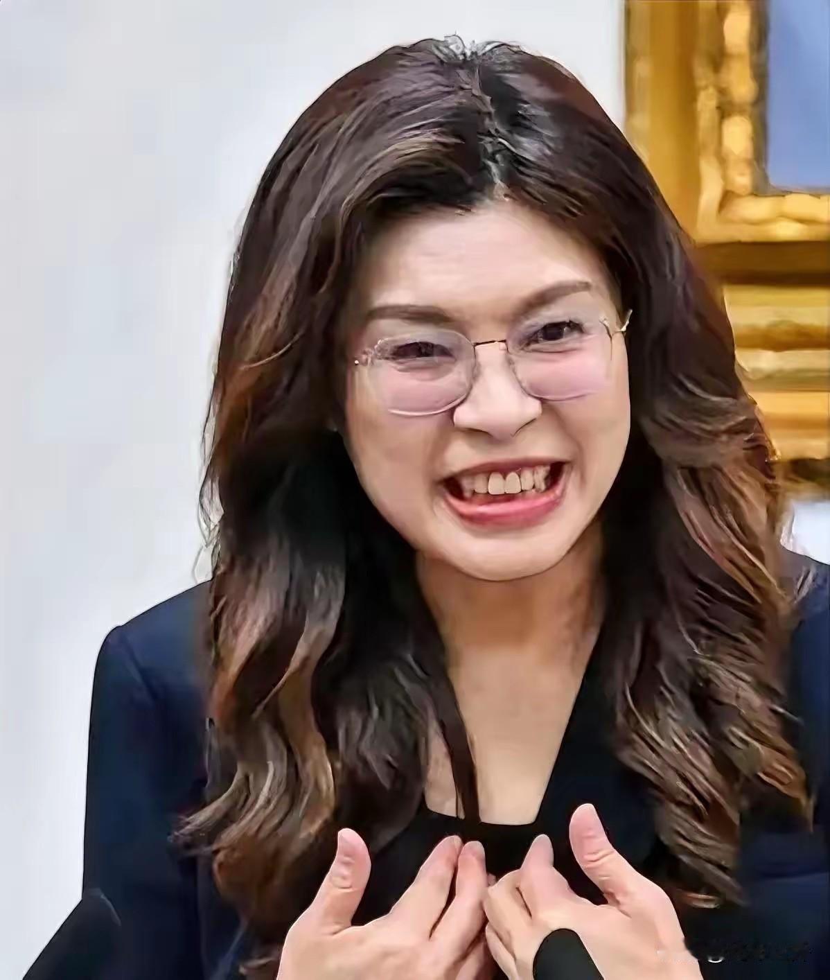 两次直白否认！郑丽文彻底摊牌：统一就是空想、不切实际
 
两岸和平统一，是大势所