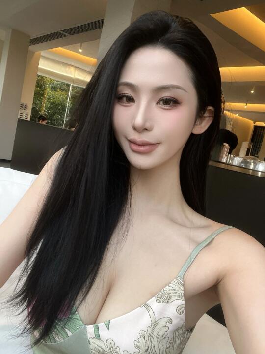 今年夏天 我必须又瘦又有