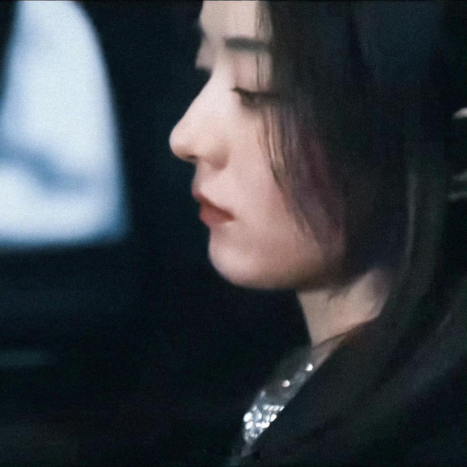 赵丽颖赵丽颖乔妍赵丽颖 电影乔妍的心事我比流言蜚语先认识她赵丽颖，所以她说没有就