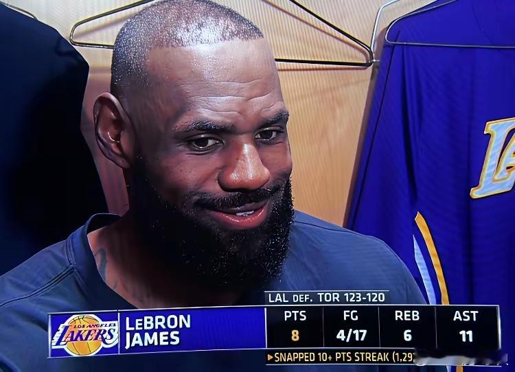 上双记录中断！詹姆斯笑谈：“没啥感受，我们赢了。”“无论输赢，我总是做出正确的选