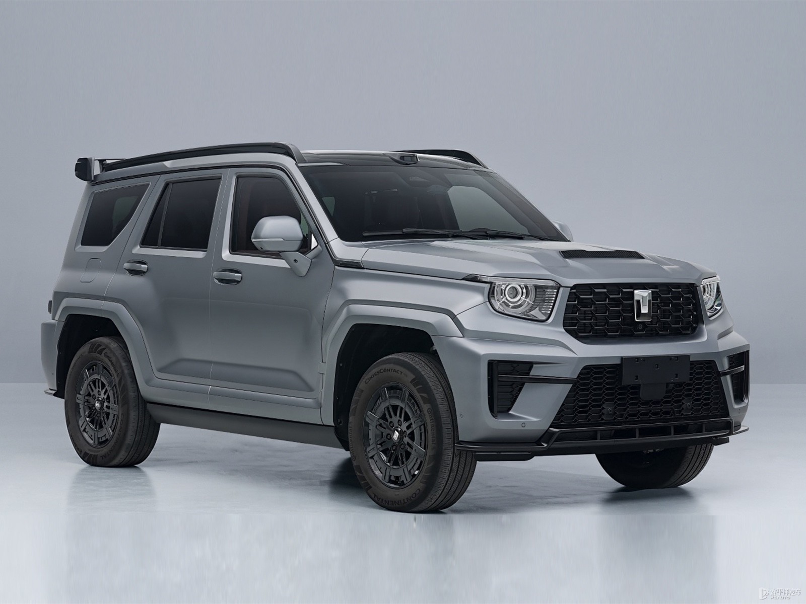 魏建军发布豪华旗舰车型预告 或为坦克700 Hi4-Z 搭载2.0T插混