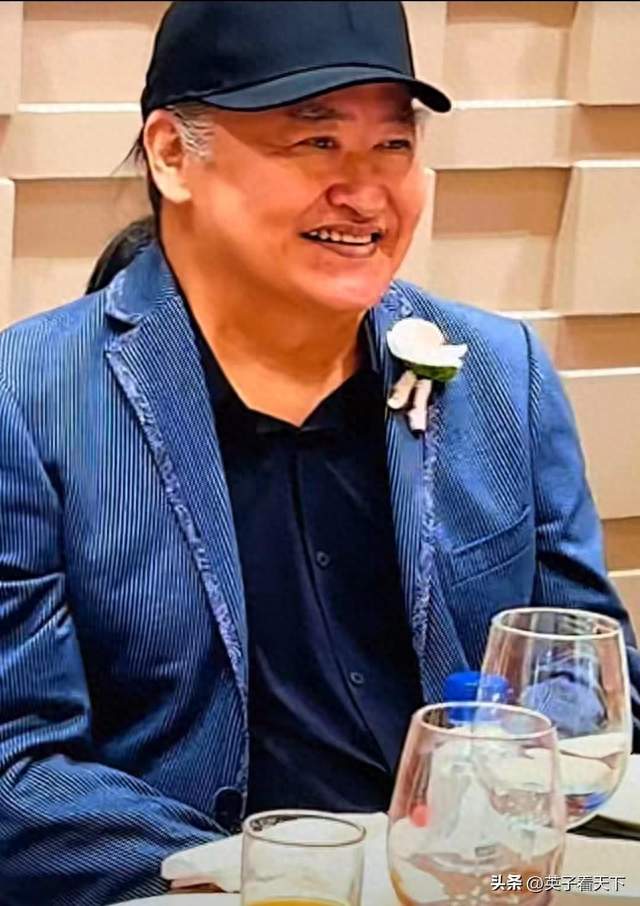 刘欢63岁骤然离世！讲台执教32年，嫁女时含泪发言看哭无数人
