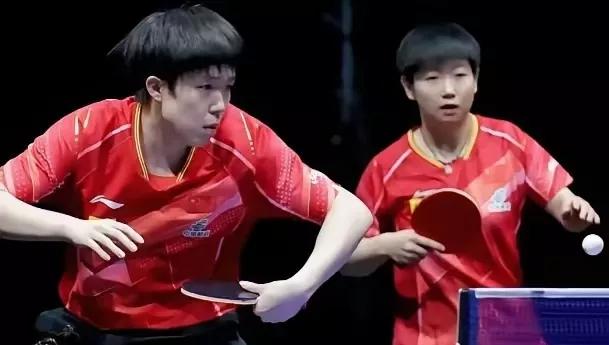 【国乒双子星巅峰镜像】🏓🏆

孙颖莎 & 王楚钦 同步登顶

✅ 同龄25岁