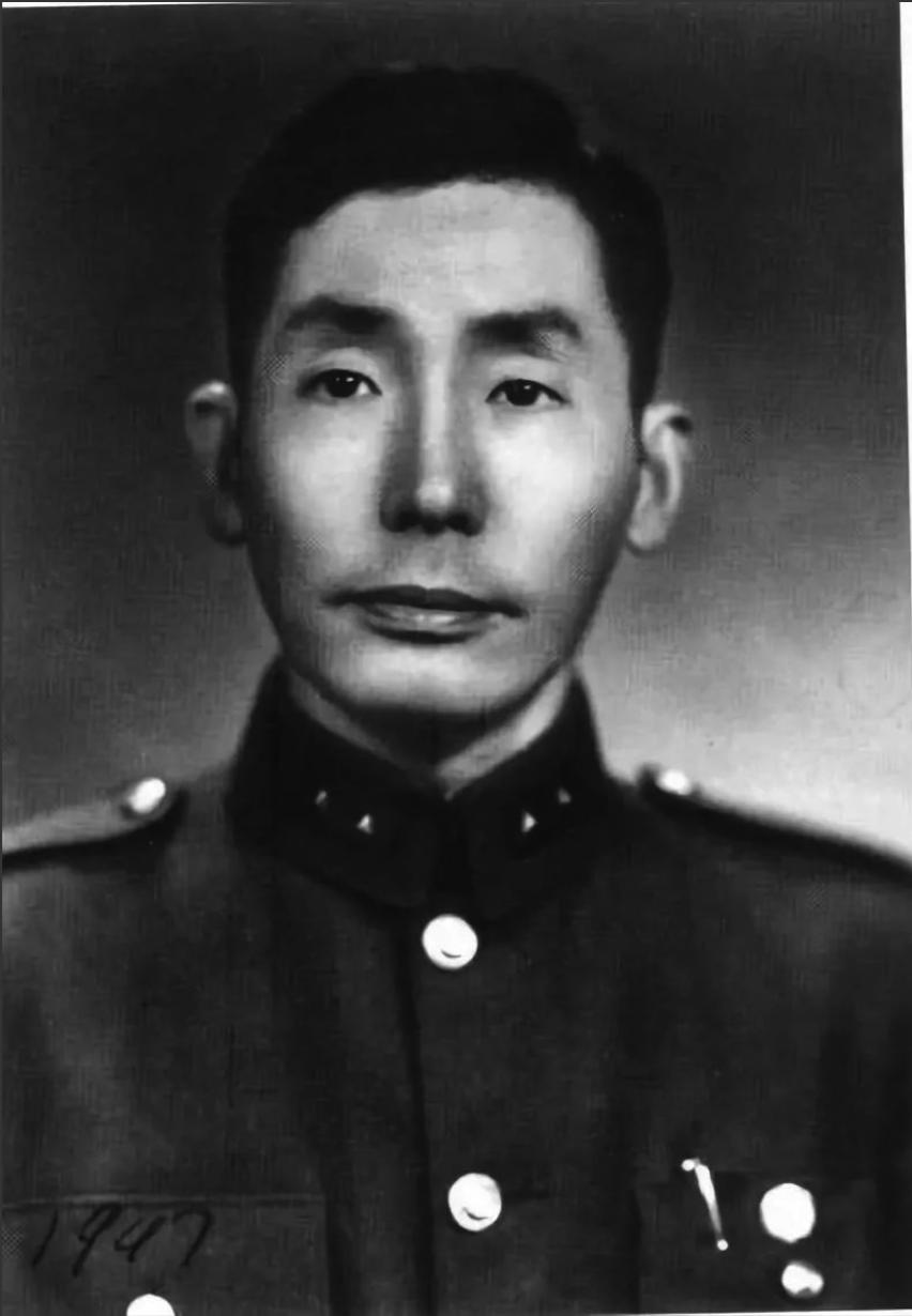 1948年，张克侠携2.3万人，起义前夕，遭上级怀疑，被软禁，逃出城后，冯治安不