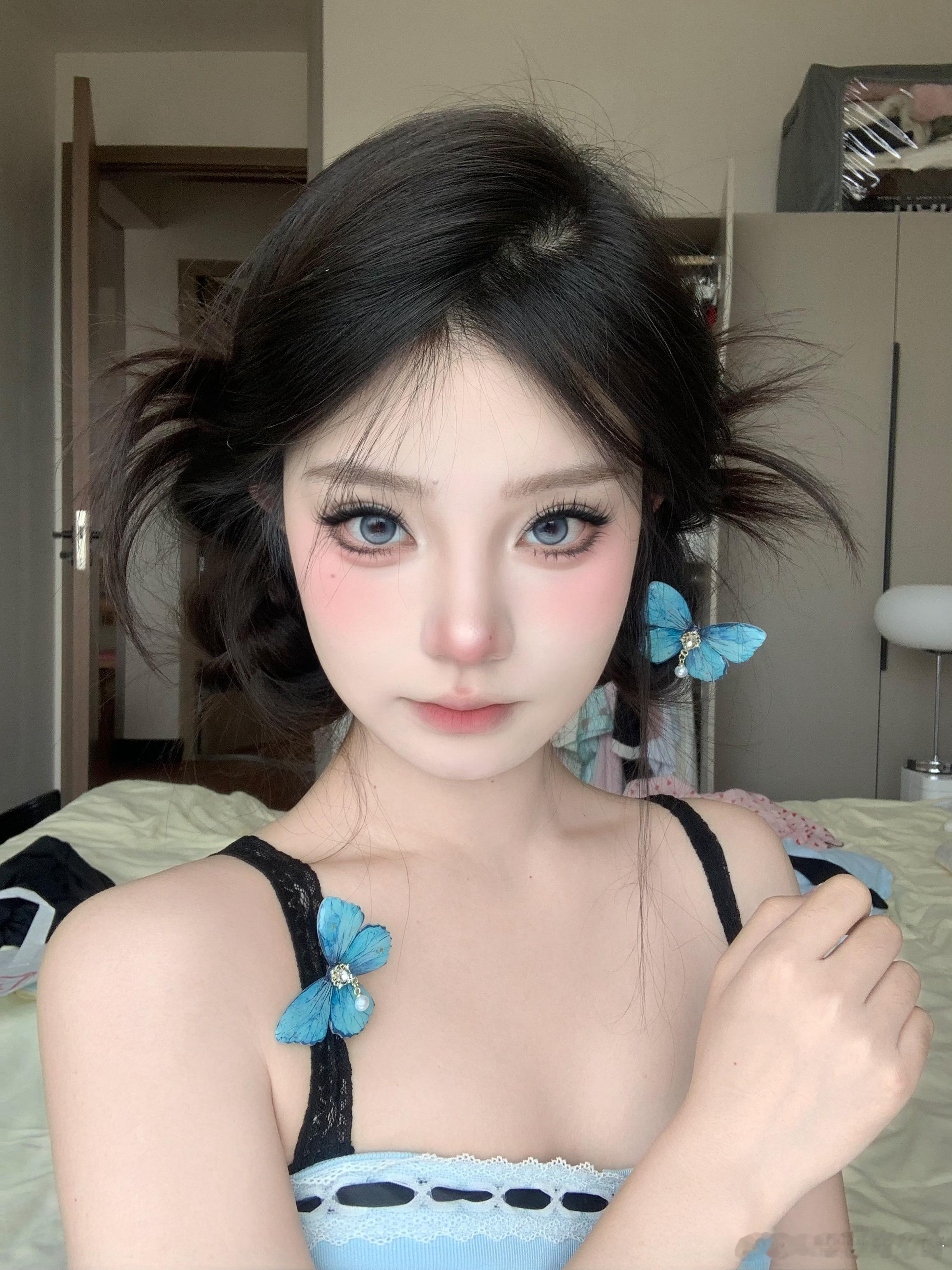 🦋 ​​​