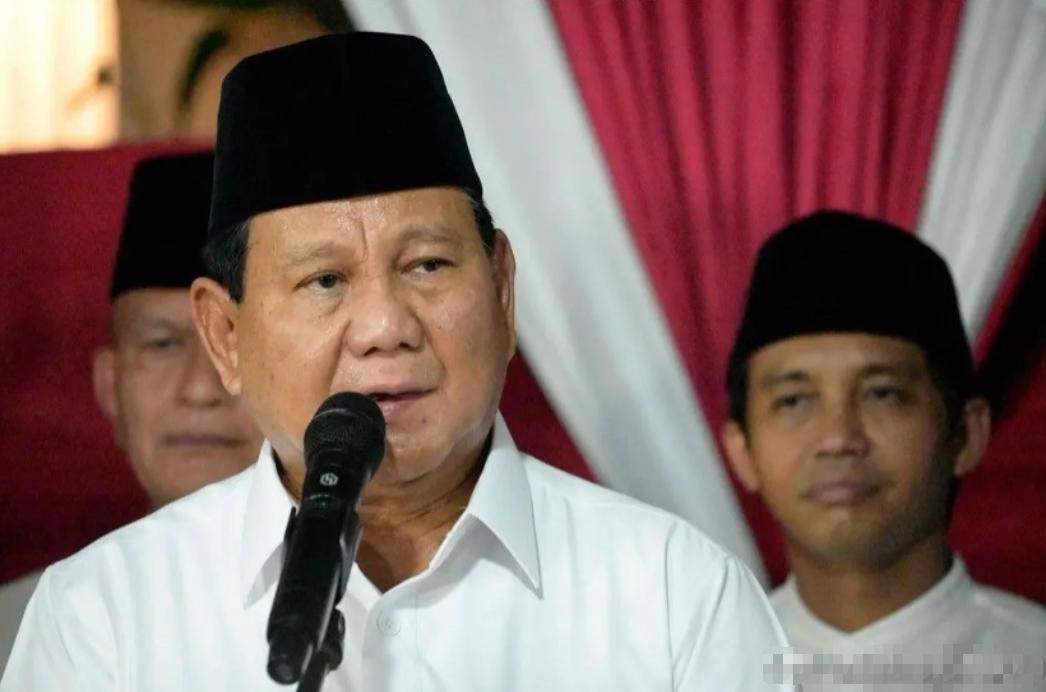 没跑了！伊朗这是带歪路了，印尼居然也想给马六甲海峡设卡收费，明摆着就是冲咱中国来