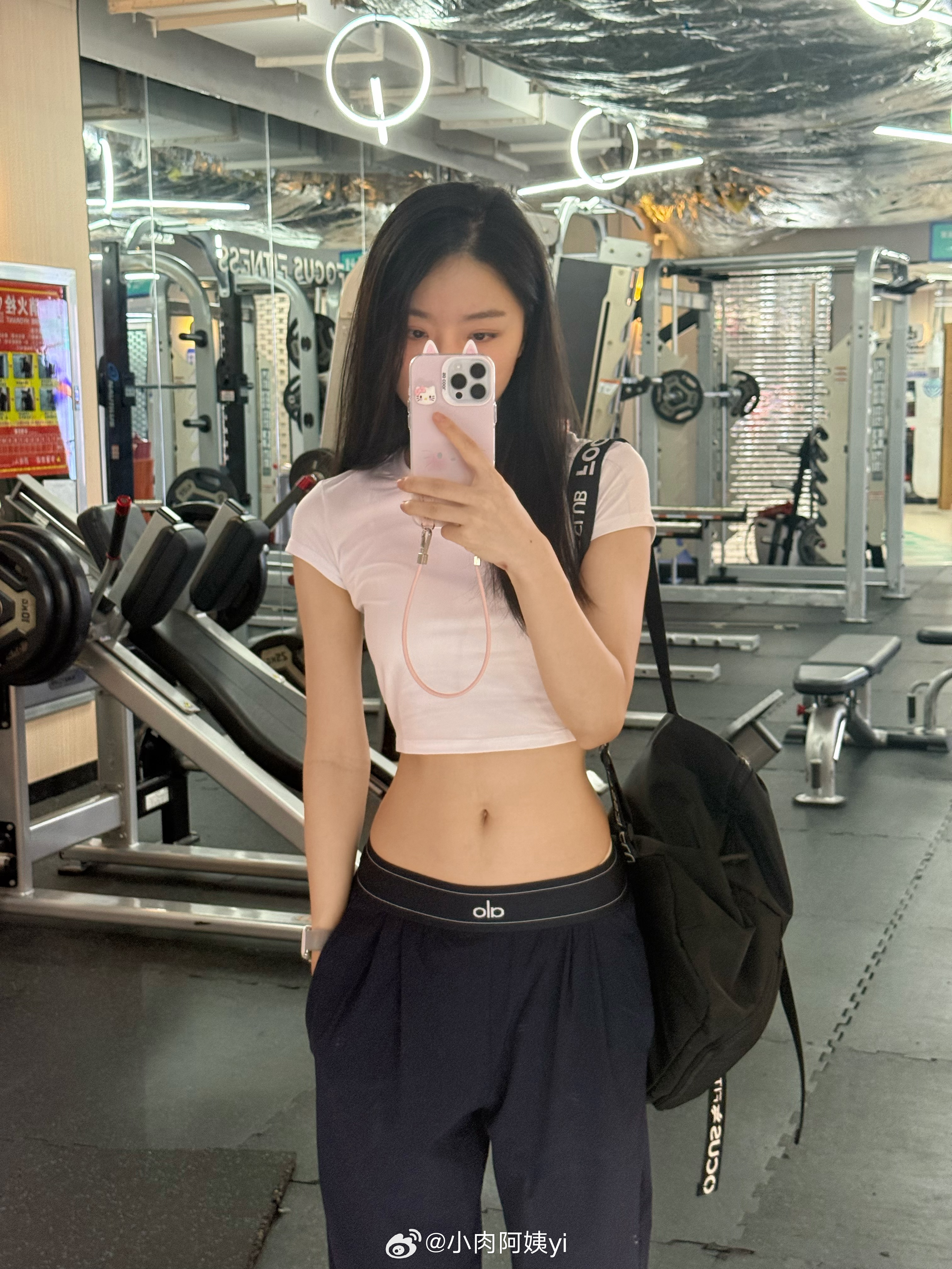 教练：会员指着你说要练成你这样，我都不好意思说你这是天生的。[泪奔] ​​​