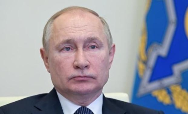 第一面白旗举起，俄罗斯终于看清，关键时刻谁才是真朋友，俄罗斯没想到，第一个扔下白