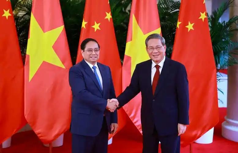 越南主动向中国抛出合作橄榄枝！据路透社报道，越南总理黎明新呼吁中国企业加码人工智