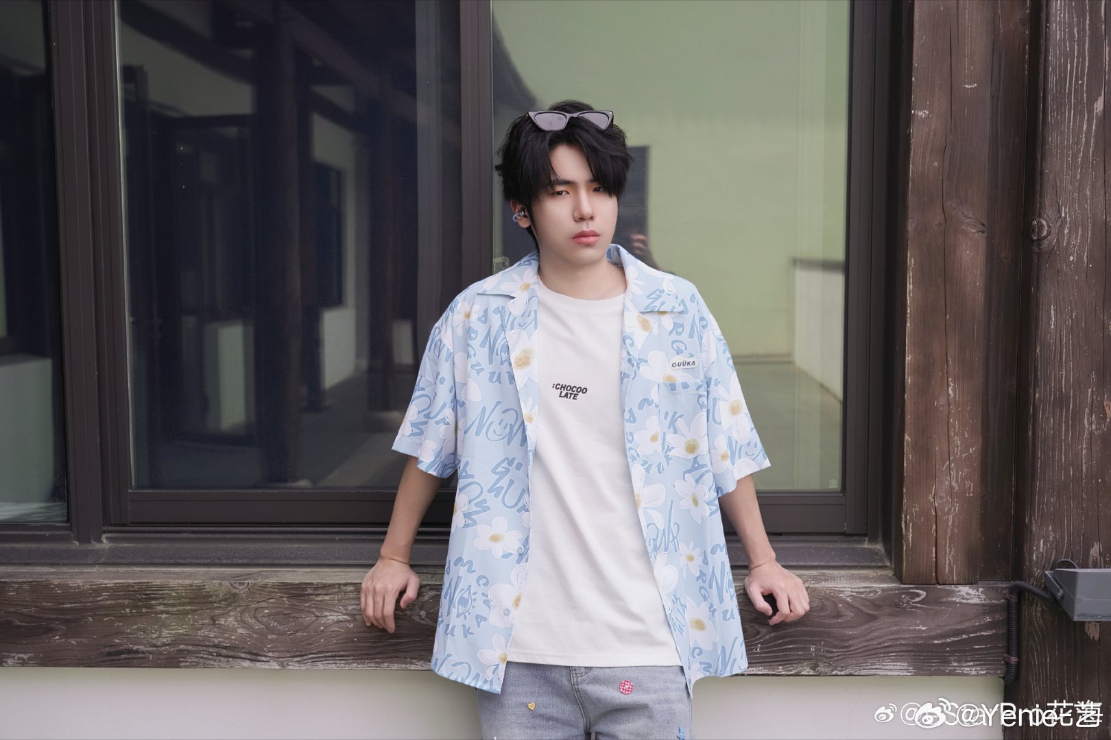 海起来就现在 🌸新启花海的二五篇章 我喜欢的是早春清晨熹微的光，立夏中午倾盆的