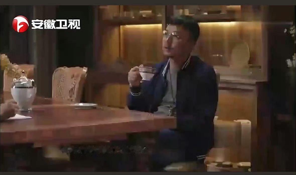 易立竞 汪涵几乎没有争议公众人物的公信力，从来不是一句“低调”就能一劳永逸的。汪