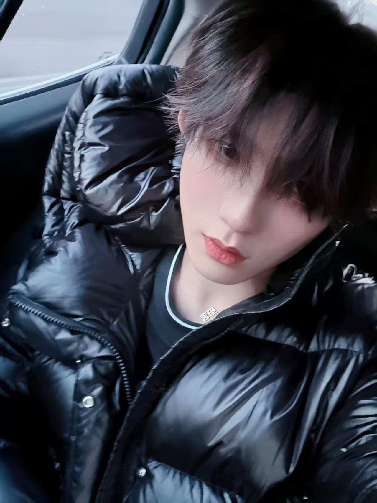 苏新皓大年初一Staywithyou 啊啊啊啊这个苏新皓 说与你同在 感觉粉丝们