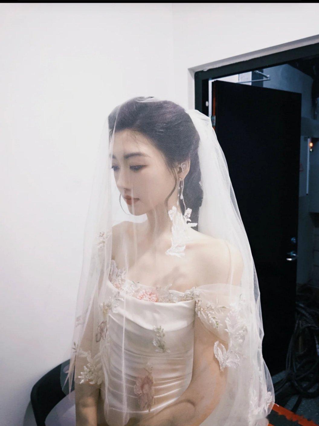 孙乐言要站在自己所喜欢的世界里闪闪发光✨✨✨好可爱的性格 好美好的女孩子