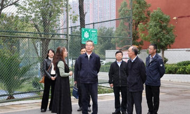 我国教育事业在不断发展，一所新崛起的曲靖师范学院附属小学，以其独特的办学理念和创