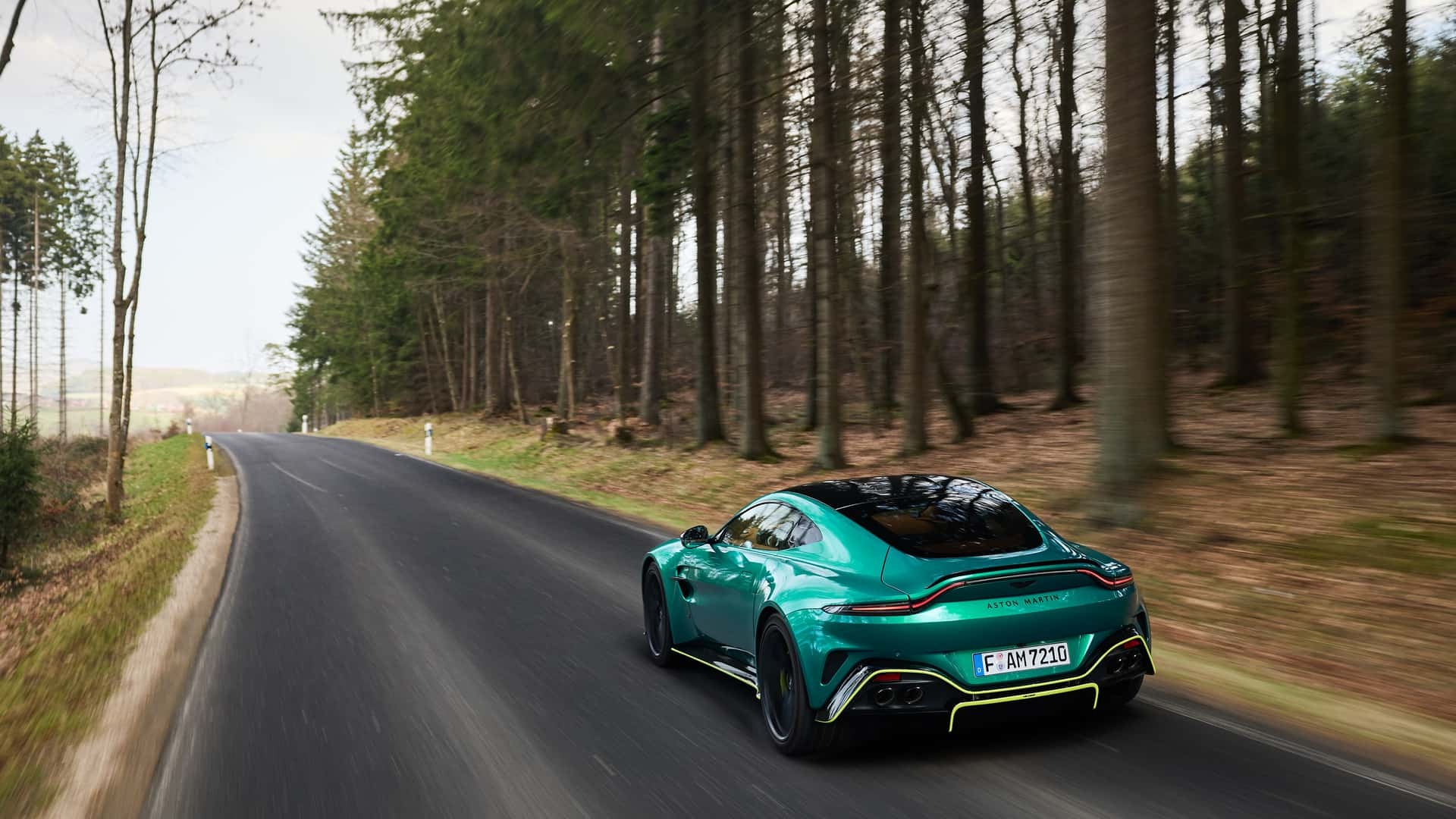 Aston Martin Vantage S（2026） 