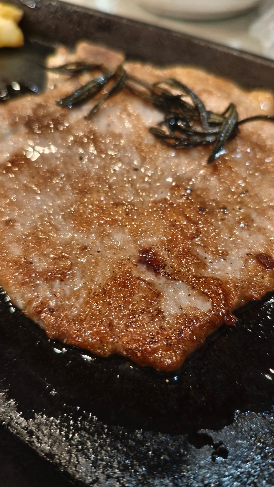 甜橘字母吃吃吃南昌美食 这家蓝熙花园好像只有南昌才开，漂亮餐厅，好看是好看的，之