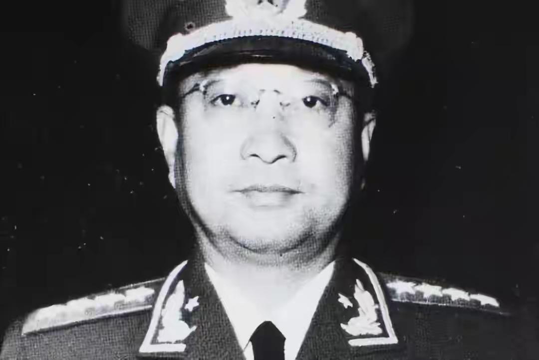 陈赓诉苦包围美军却吃不掉，毛主席出个主意，3个月歼敌4万
 
1950年10月，