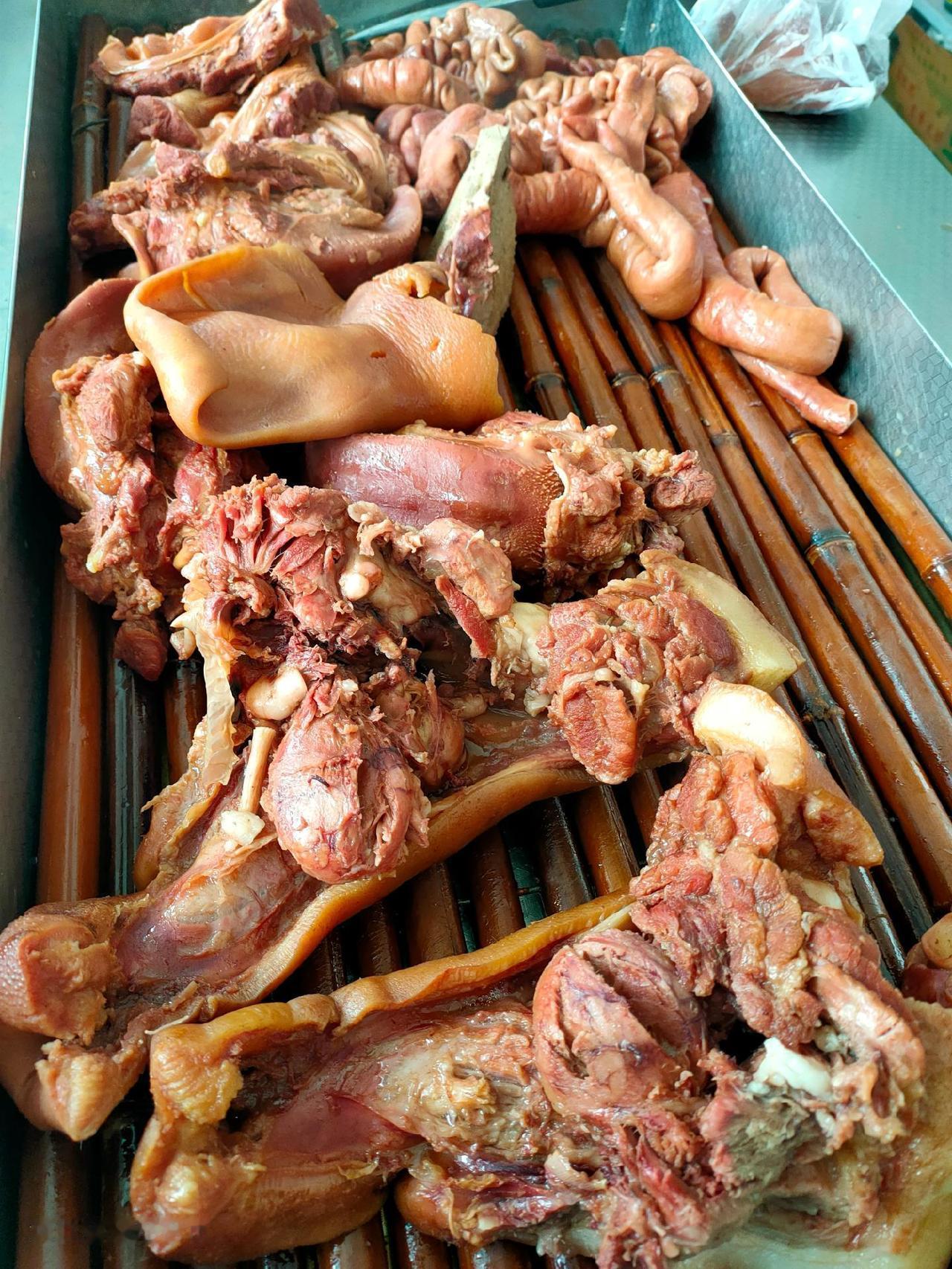 程村肉店  用诚信经营，十几年如一日赢得大家一致好评