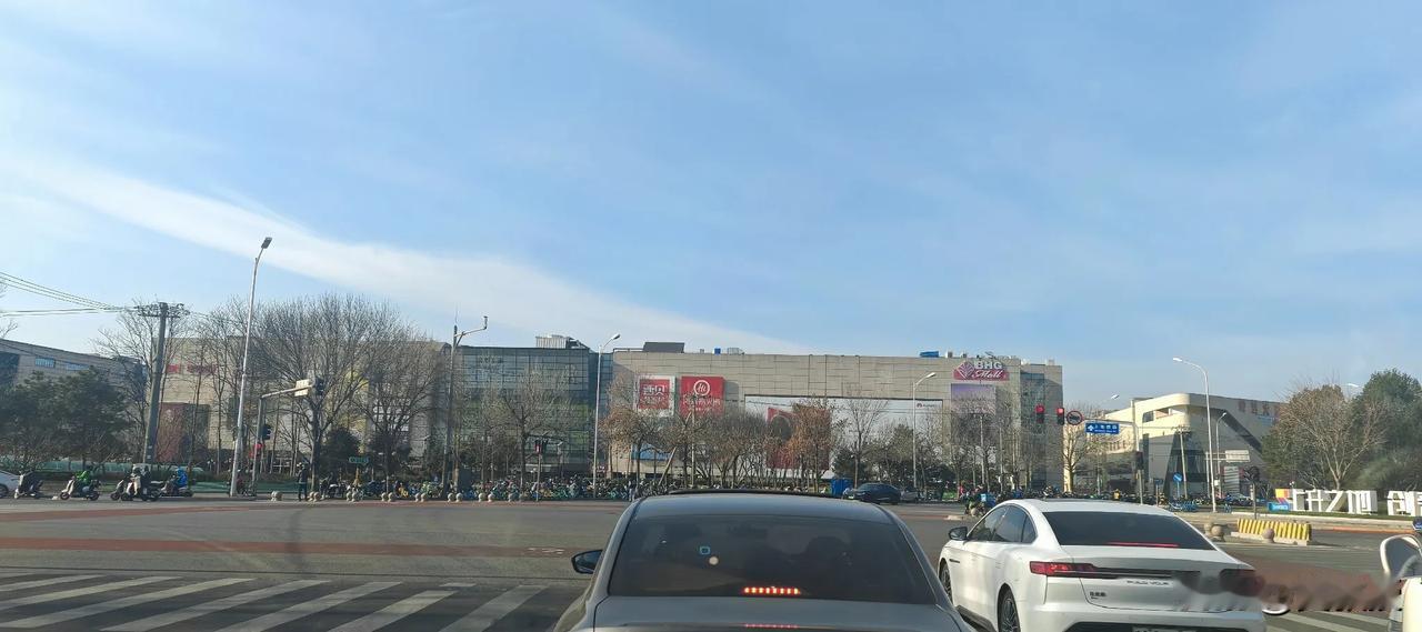 有十年没有来这个商场
感觉有点恍如隔世