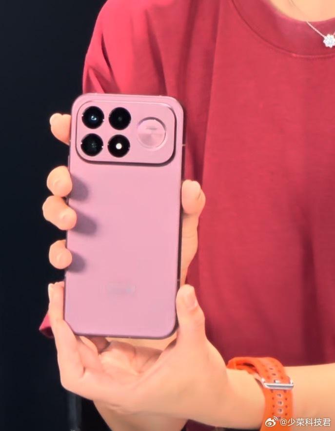 REDMNI K100 Pro Max定档8月11日，赤霞珠红配色看起来还不错，