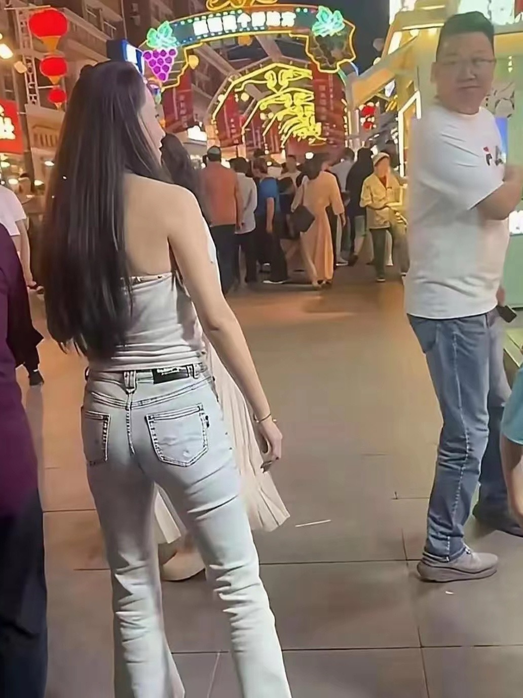 还以为森林北是什么神仙颜值，能把汪峰迷的神魂颠倒的 