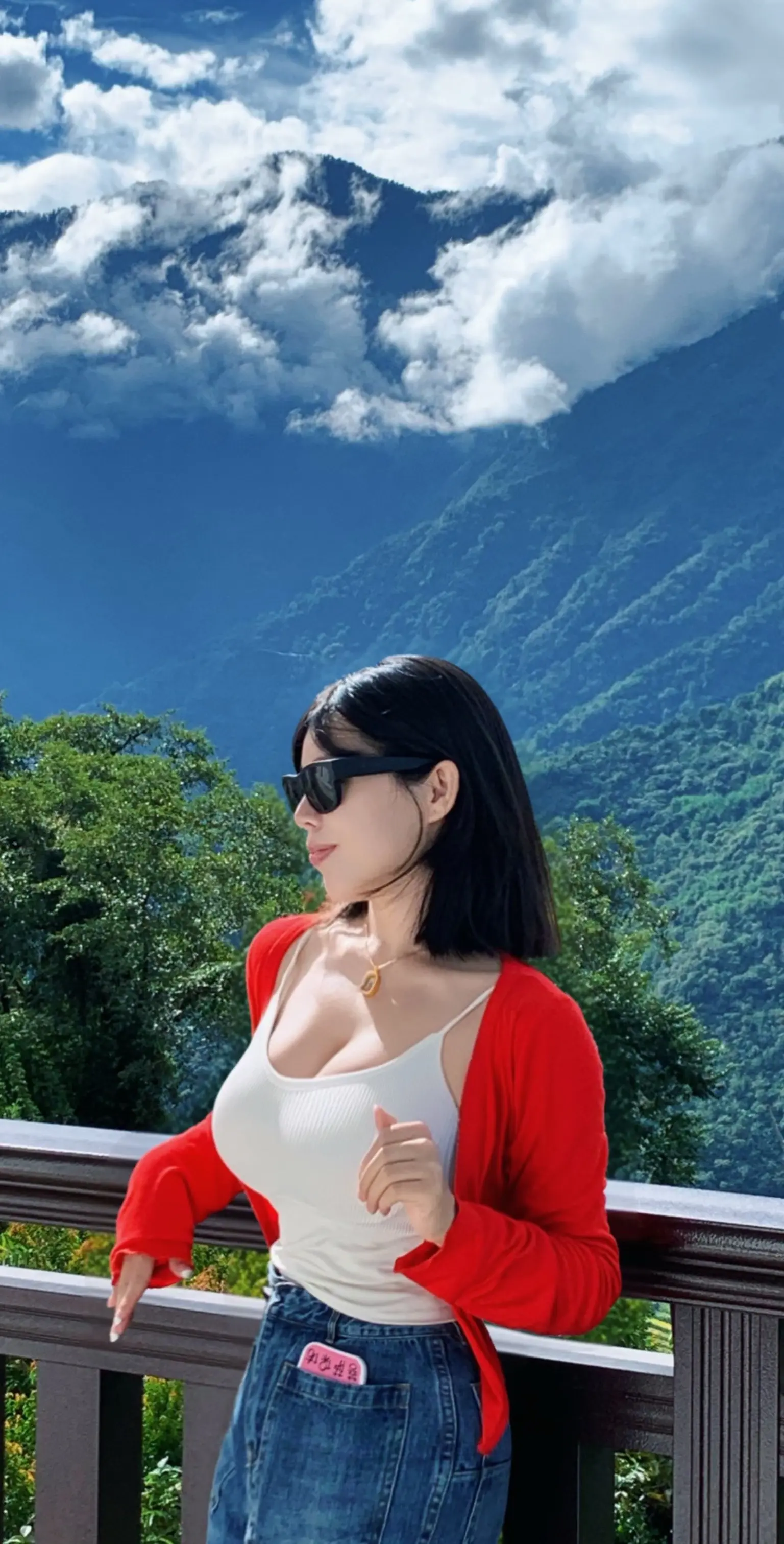 从中哈边界开到中巴边界 今天到了中印边界。墨脱