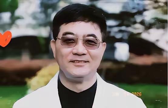 顶尖心内科主任葛均波给一名19岁少女开刀，结果上手术台没多久就突然颤抖着跑出手术