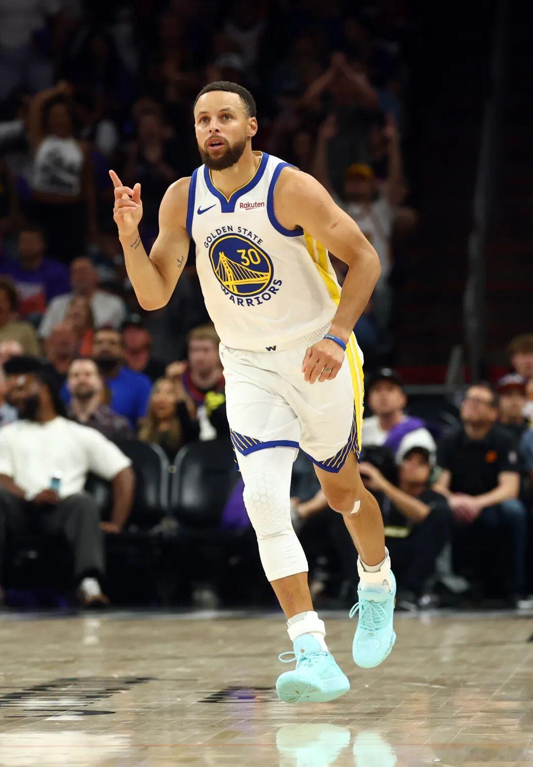 NBA｜勇士2年1.367亿锁定库里，41岁仍将穿金州战袍nba库里顶薪续约勇士