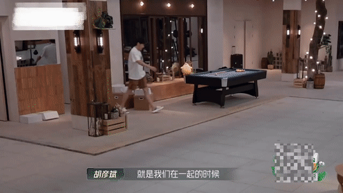 不知该羡慕陆毅还是胡彦斌

陆毅说，和自己老婆十九岁认识，二十岁恋爱，从来没有过