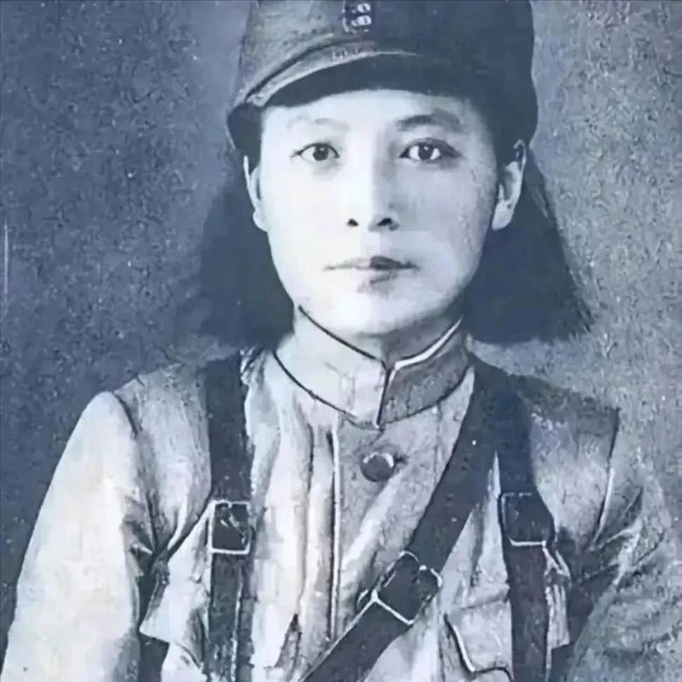 [太阳]1939年，一位女战士面对丈夫的叛变，心灰意冷，于是她向日寇招供了，然而